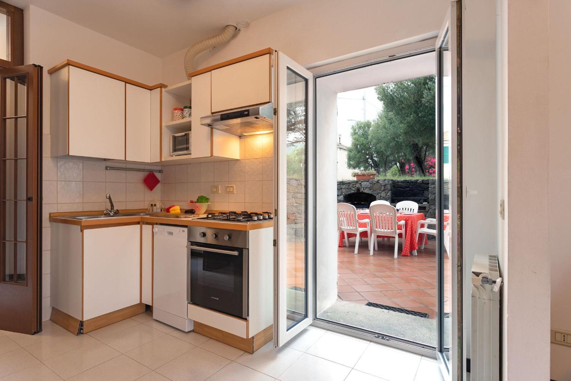 צ'לה ליגורה Villa Zafferano Suites מראה חיצוני תמונה