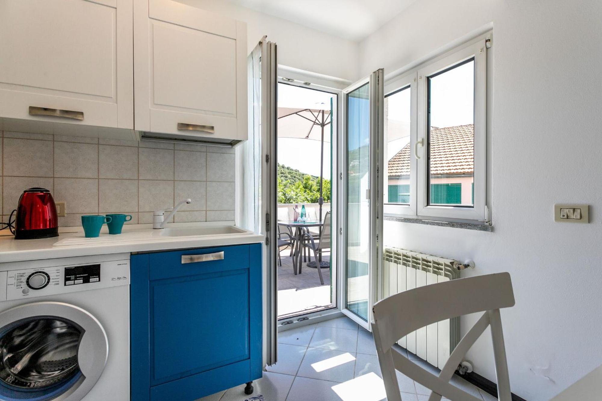 צ'לה ליגורה Villa Zafferano Suites מראה חיצוני תמונה