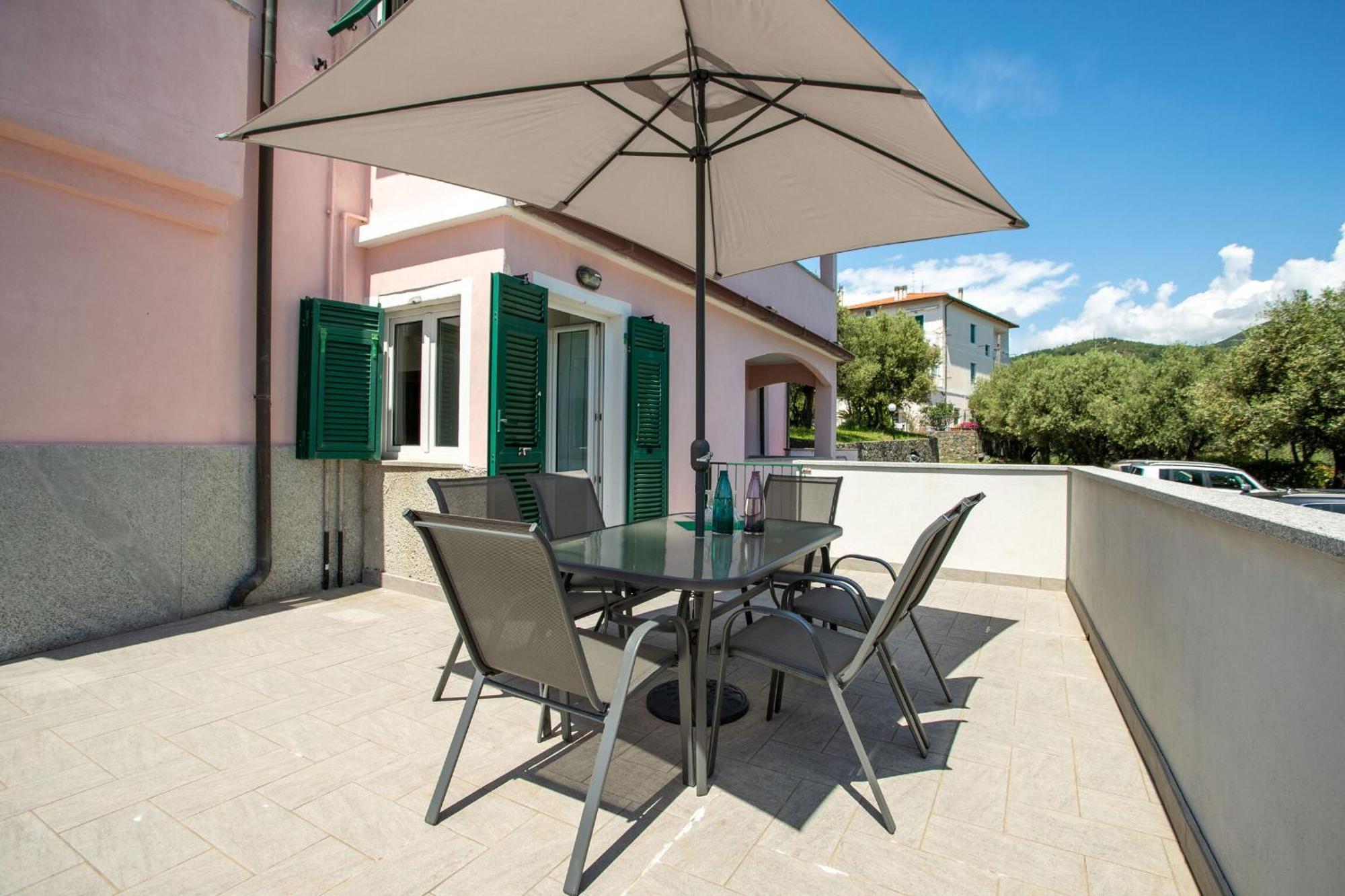צ'לה ליגורה Villa Zafferano Suites מראה חיצוני תמונה